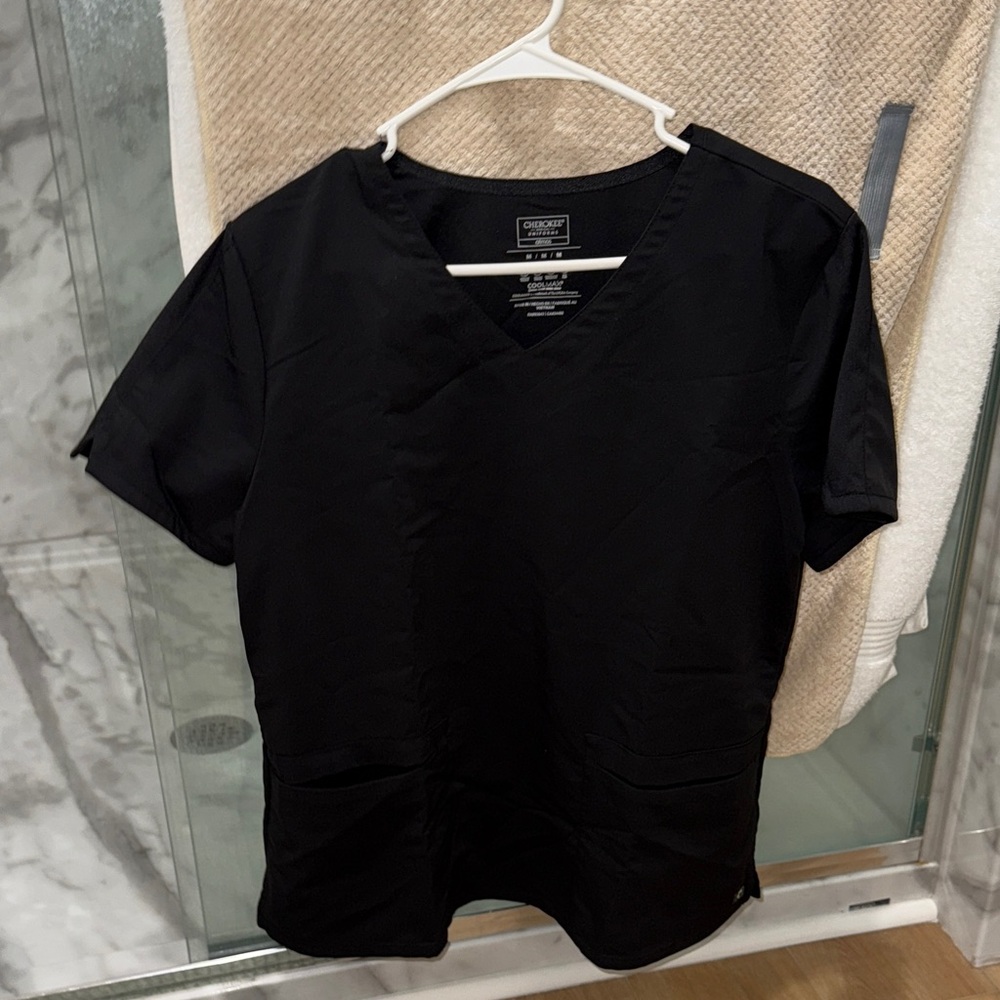 Cherokee Women’s Classic Black V-Neck Scrub Shirt